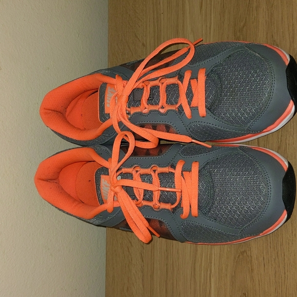 Nike Dual Fusion - Picture 2 of 8